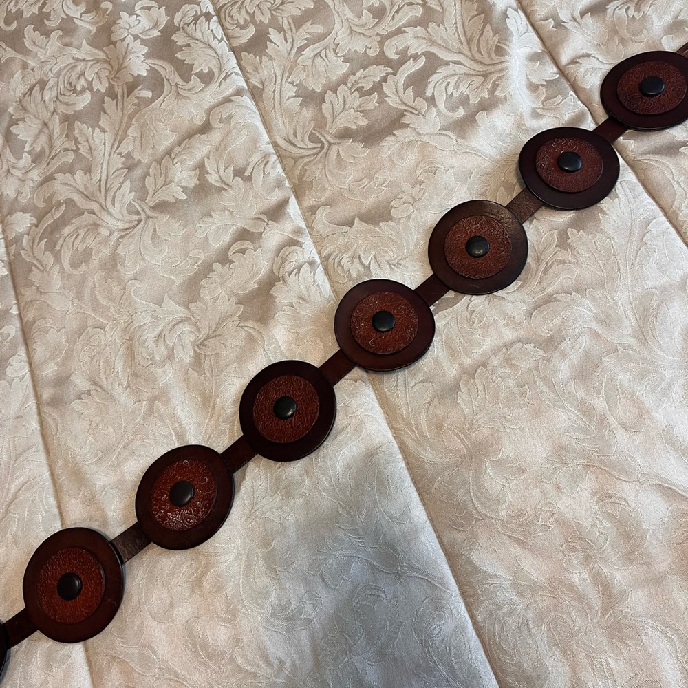 Brown leather tie closure woman’s belt